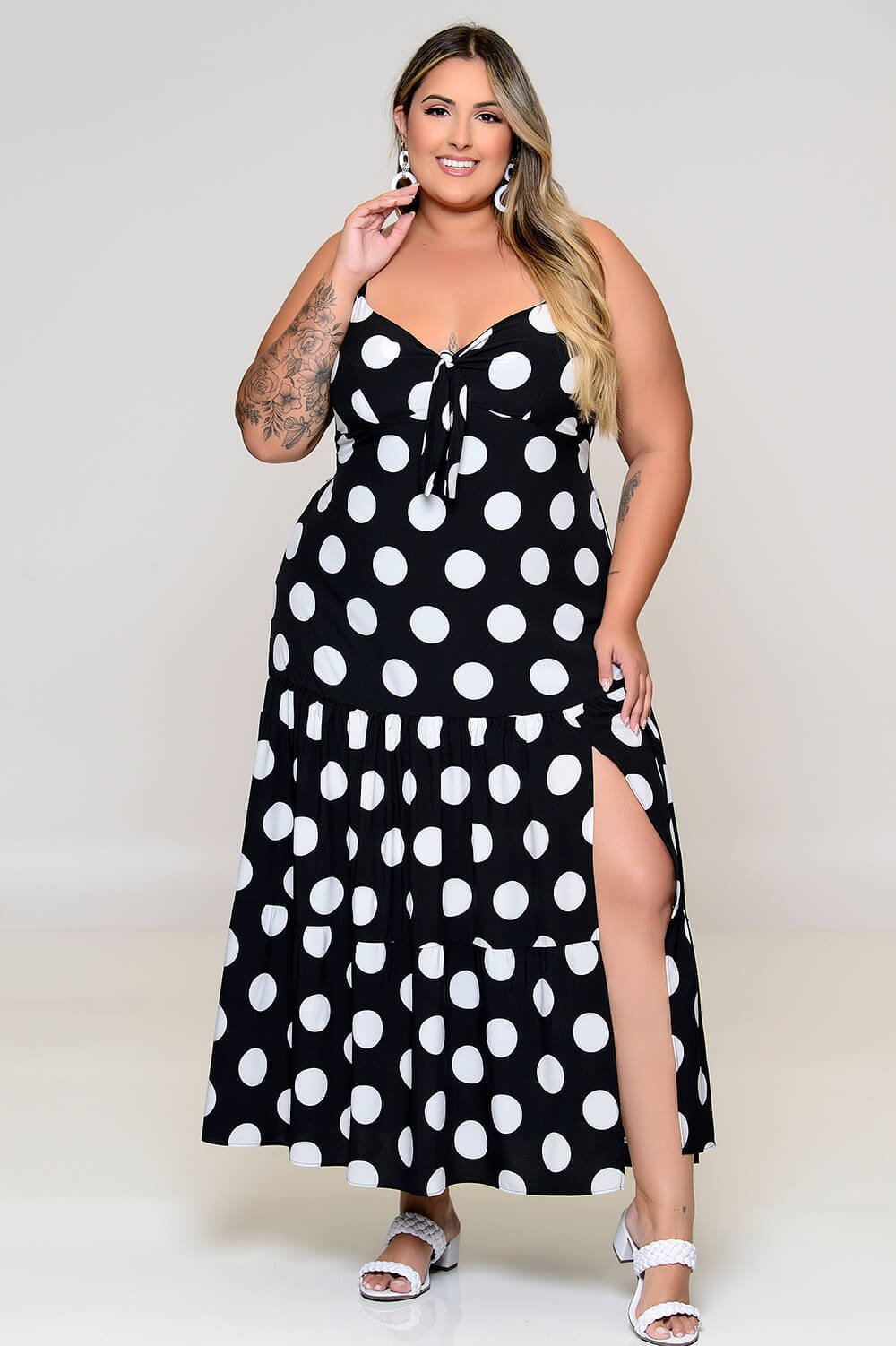 Vestido Plus Size Longo Poá Preto Vk Moda Plus Size