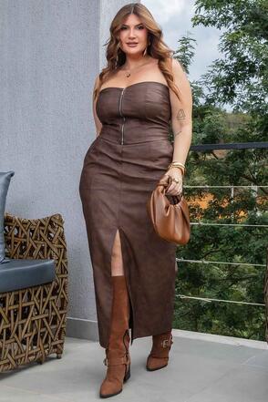 Conjunto Plus Size Cropped e Saia em Corino - Marrom