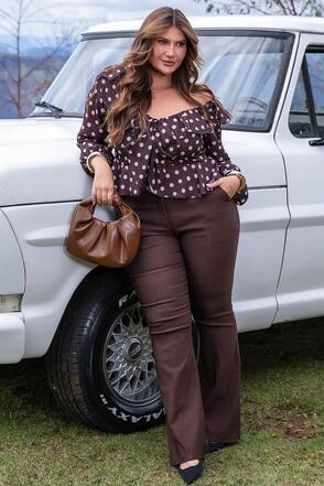 Calça Plus Size em Bengaline Soft - Marrom