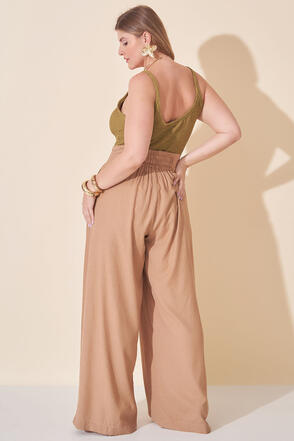 Conjunto Plus Size Blusa e Calça Bege