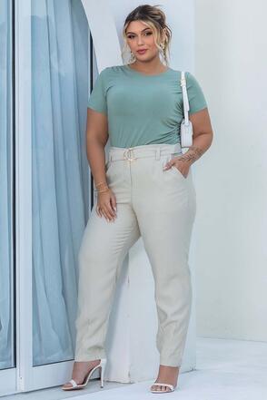Calça Plus Size Cenoura Alfaiataria Sarjada