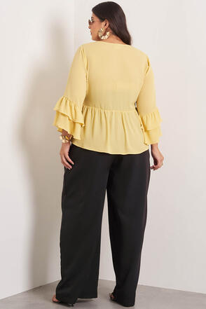 Blusa Plus Size Flora Decote V Amarela