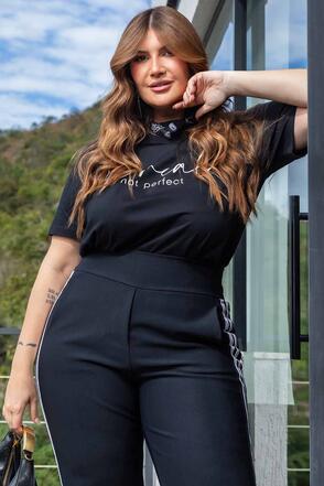 T-shirt Plus Size em Algodão Preta - Preto