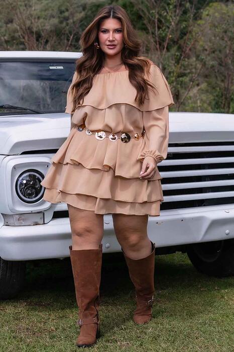 Conjunto Ciganinha E Short Saia Bege