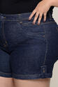 Short Plus Size Jeans Escuro com Detalhe Martingale