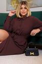 Chemise Plus Size Com Cinto Marrom
