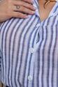 Camisa Plus Size Listrada Renda Azul