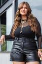 Short Plus Size em Corino Preto
